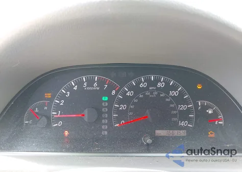 2005 Toyota Camry Le z USA, uszkodzony, nr VIN 4T1BE32K05U084004